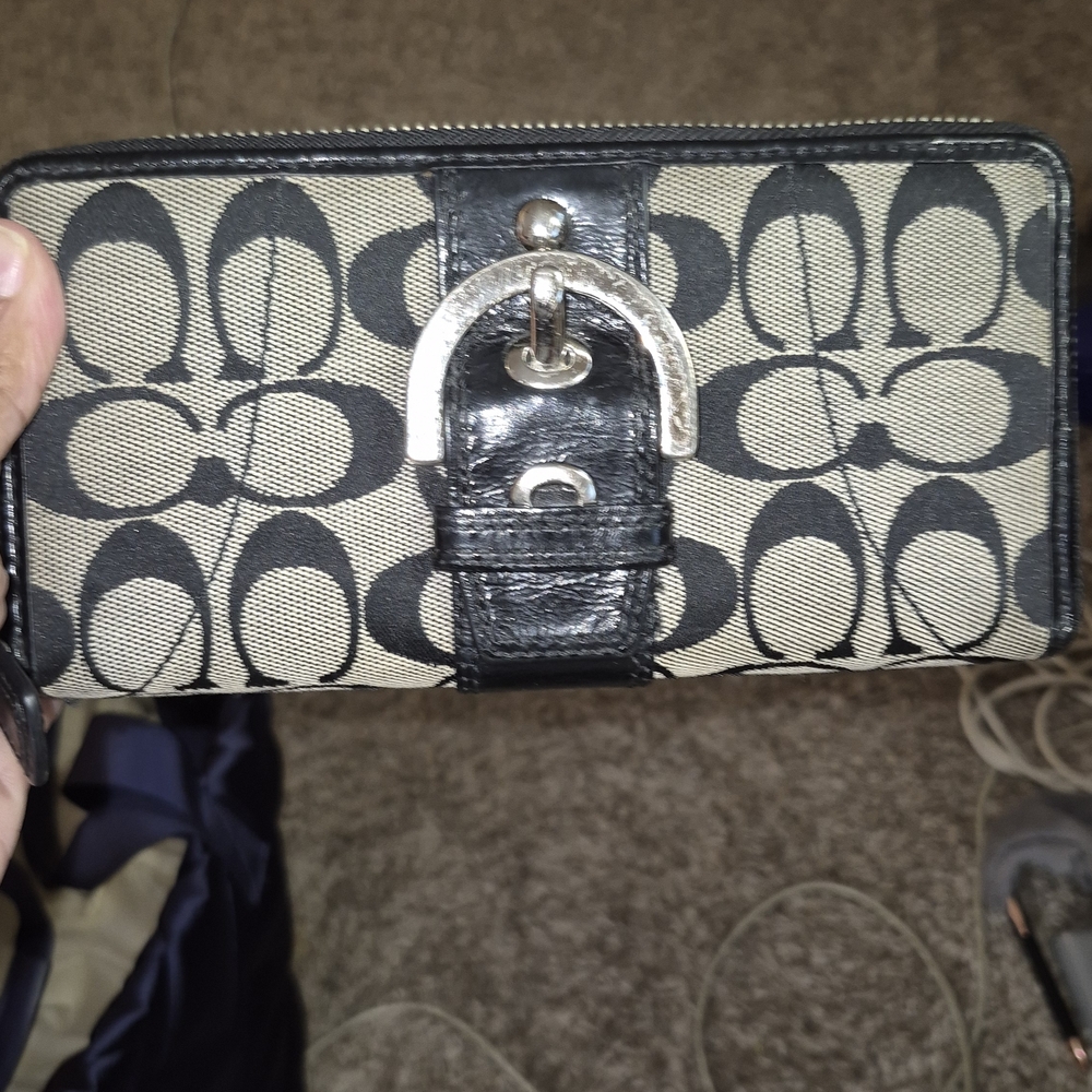 Coach Black and Cream Wallet